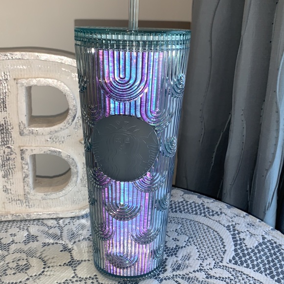 Starbucks iridescent mermaid scales 24 oz tumbler cup - Picture 4 of 8